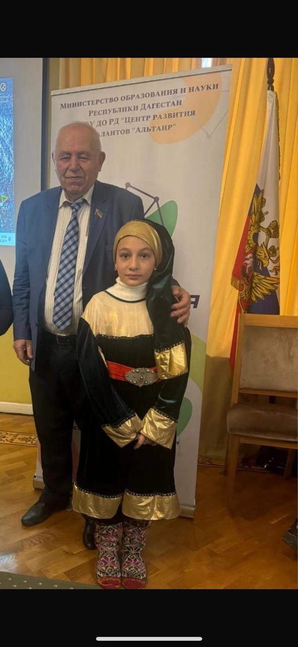 Далгатова Хузу и Ислам Магомедов.